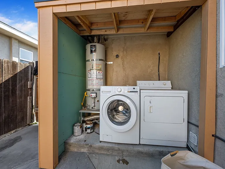 6248 Dorothy Dr — Photo 10