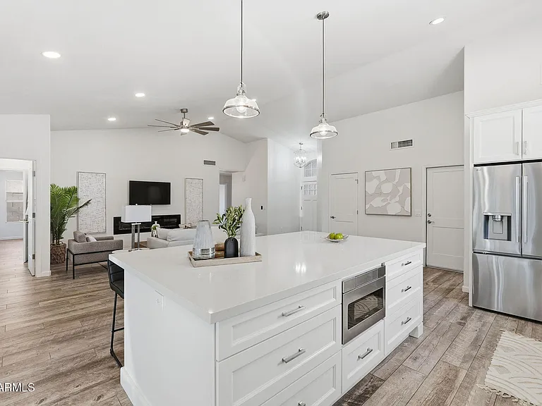 14440 N 56th Pl — Photo 12