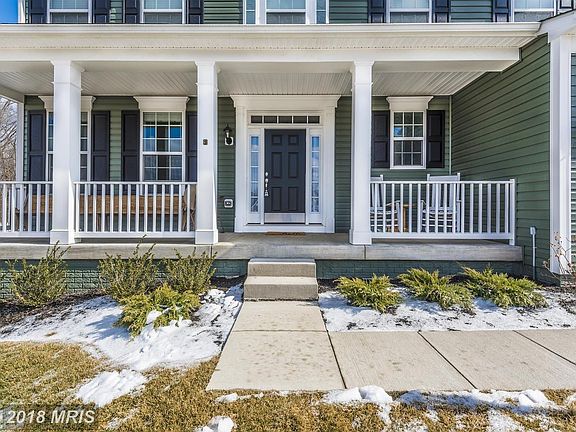 3rd image of 134 Stonecrest Cir