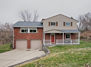 530 Fort Couch Rd, Pittsburgh, PA 15241