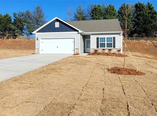 108 Tail Star Ct, King, NC 27021