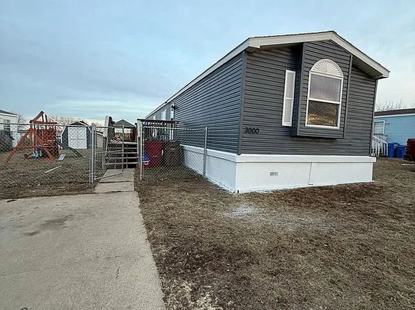 3000 N Fiero Pl, Sioux Falls, SD 57104