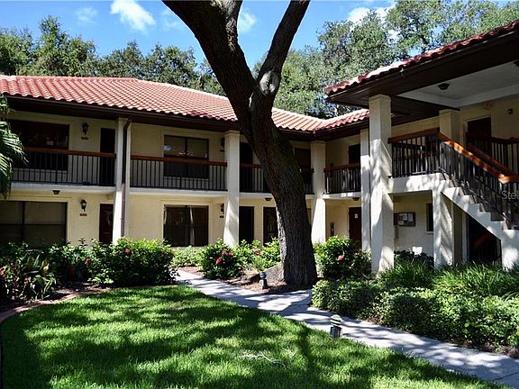 2nd image of 2804 Hammock Ct #2804