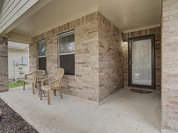 3rd image of 6834 Ridgewood Ln