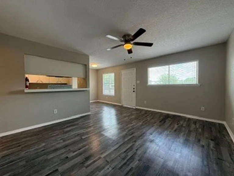 516 Gentleman Road — Photo 6