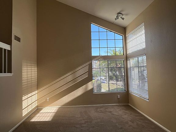 5th image of 8822 Sparren Way