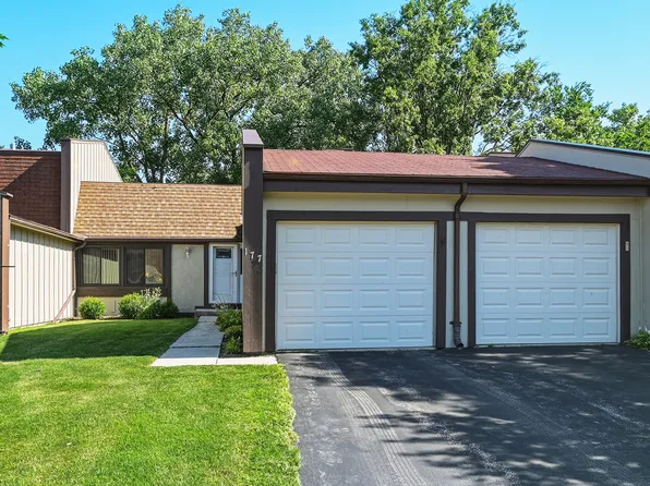 177 Cascade Dr, Indian Head Park, IL 60525