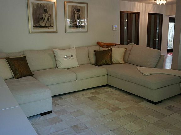 5th image of 565 Faiway Dr