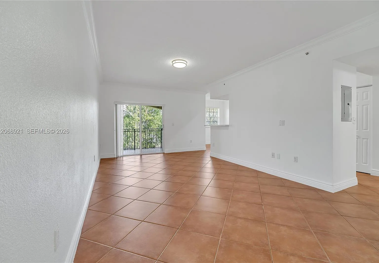 Marquesa Condo — Photo 4