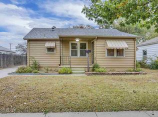 2012 S Pattie Ave, Wichita, KS 67211