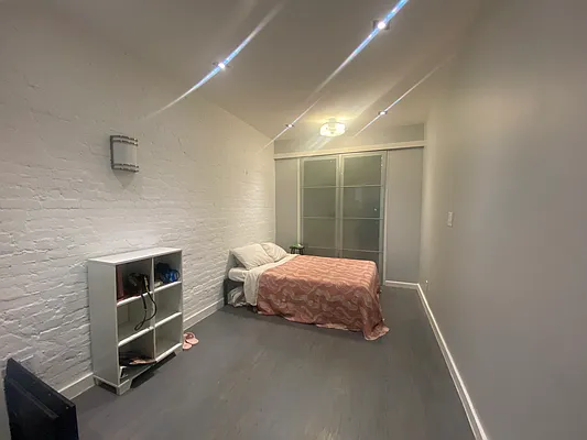 Rented by Aventana | media 20