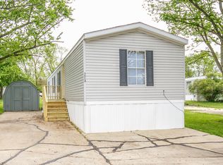 1512 Beta St, Bloomington, IL 61701