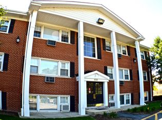 0S620 Old York Rd #610, Elmhurst, IL 60126