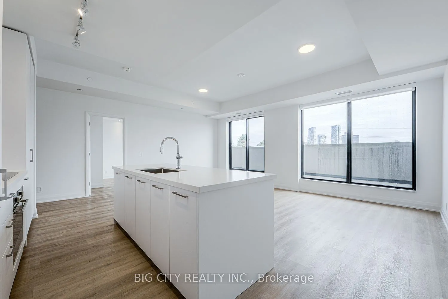 2 bed, $4,050 — Photo 2