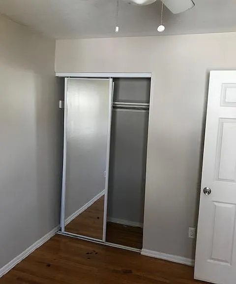 55 E York St — Photo 6