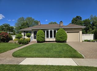 9 Harris Pl, Fair Lawn, NJ 07410