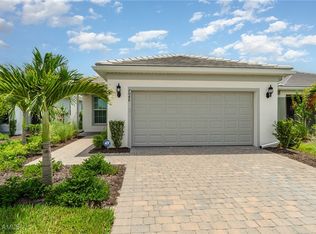 7048 Chapel Creek Ln, North Fort Myers, FL 33917