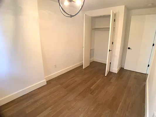 Rented by Tapiro Realty | media 6