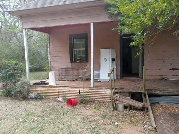 1201 Cummings St, Palestine, TX 75801