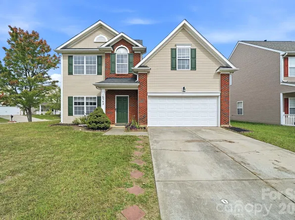 16342 Hayfield Rd, Charlotte, NC 28213