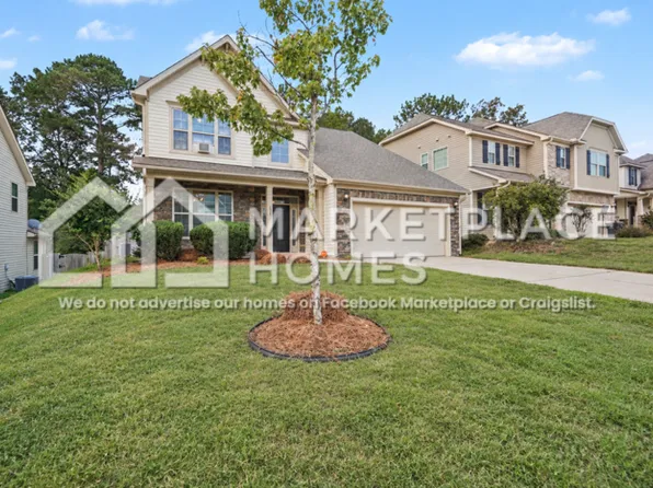 239 River Oak St, Spring Lake, NC 28390