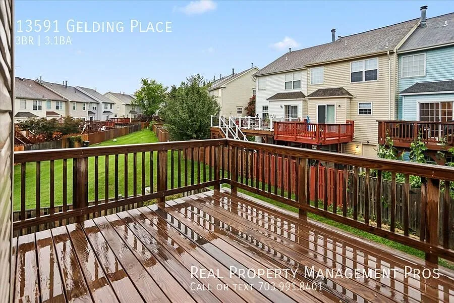 Qualify for a zero deposit/Fresh Paint/Deck — Photo 3