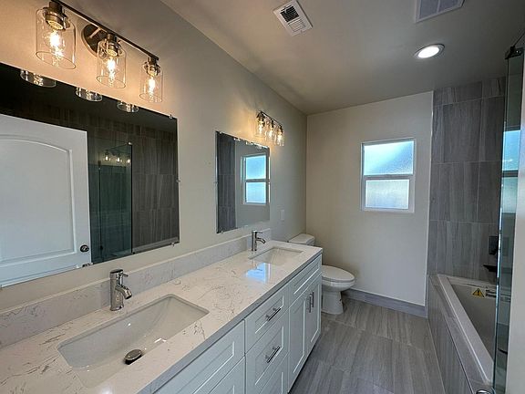 4th image of 137 S Mockingbird Ln