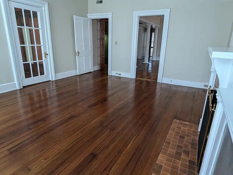 1332 Broadway St — Photo 6