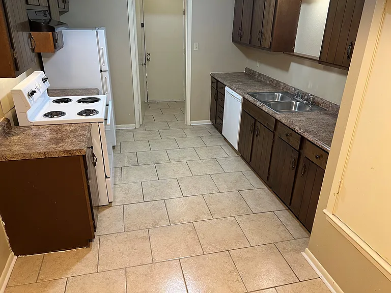 3161 Glenda Ave #208 — Photo 11