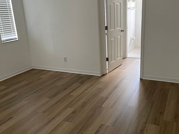 5th image of 18378 Tulip Rd