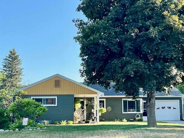 164 N Morningside Dr, Le Sueur, MN 56058