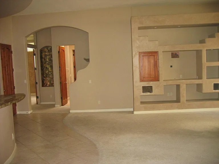 35 W Beryl Ave — Photo 18