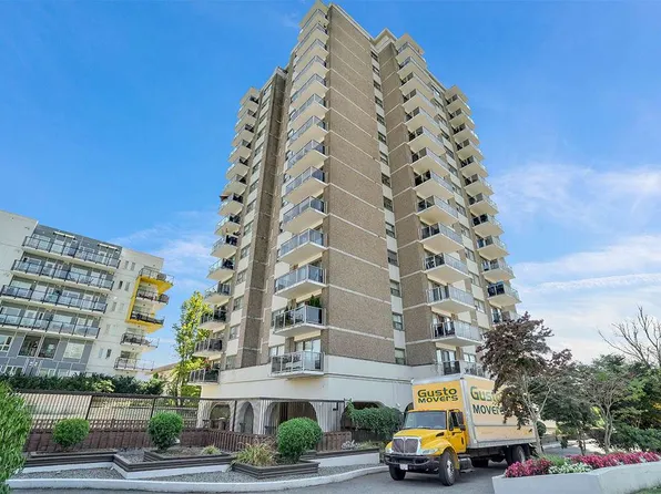 810 Saint Andrews St, New Westminster, BC V3M 1V8