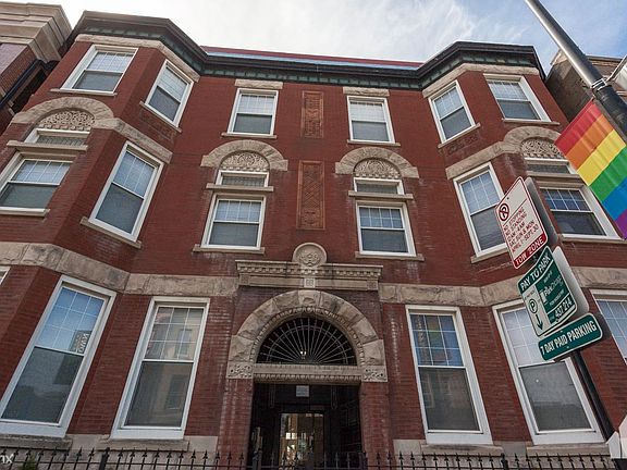 2019_4_22_3412_N_Halsted_Unit_207_1
