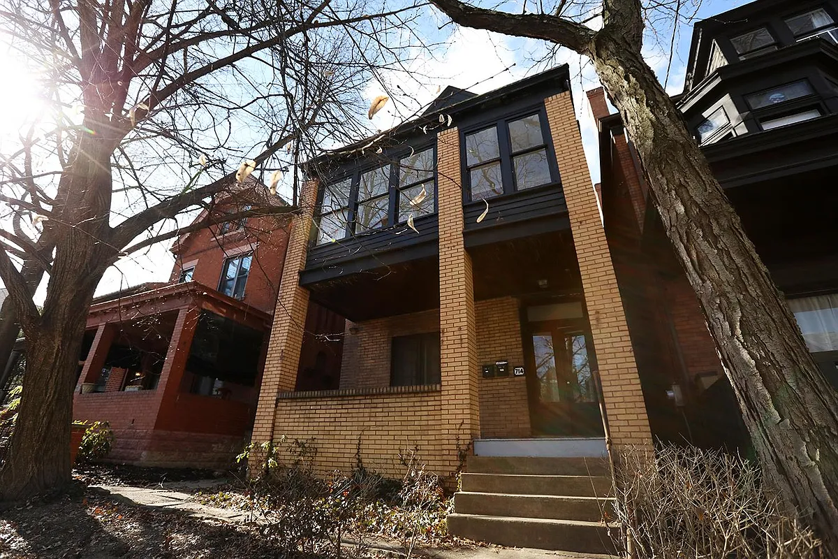 Building Photo - 714 Filbert St #2