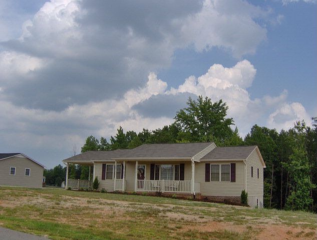 1st image of 115 Reese Dr