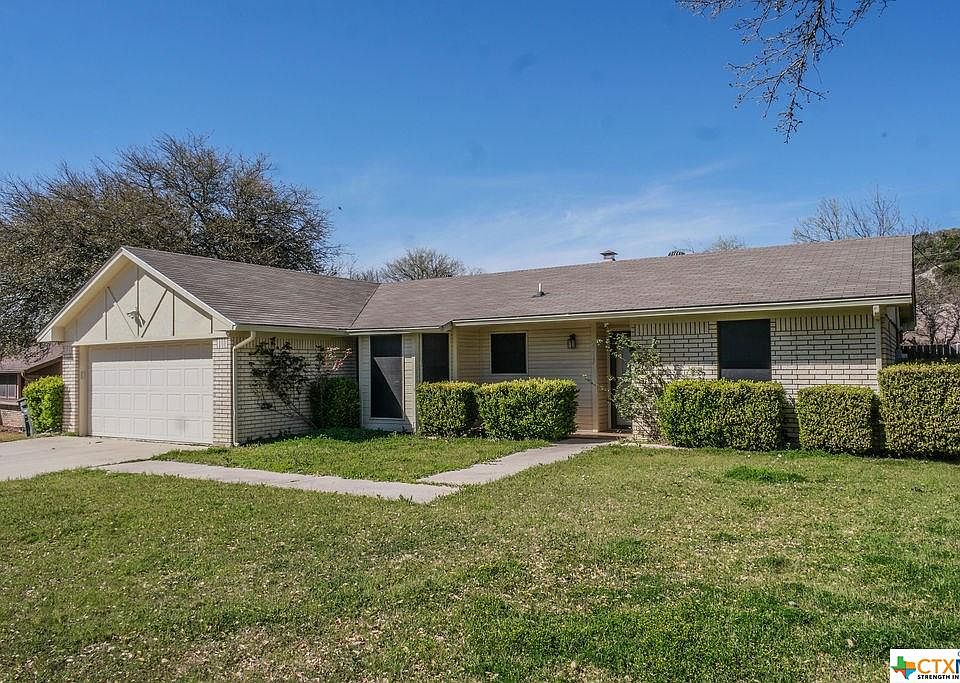 1st image of 2317 Tiffany Dr