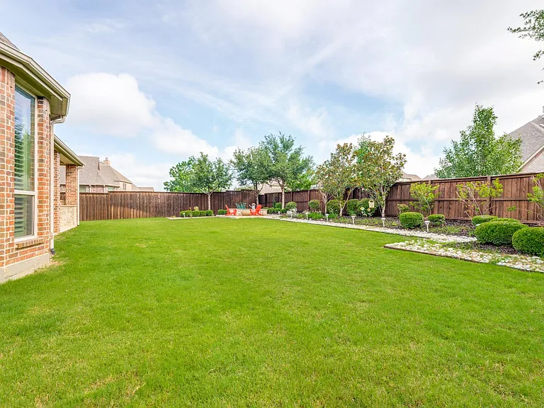 3011 Haywick Colony — Photo 34