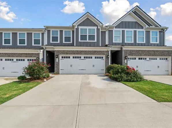 116 Salt Lake Ln, Hoschton, GA 30548