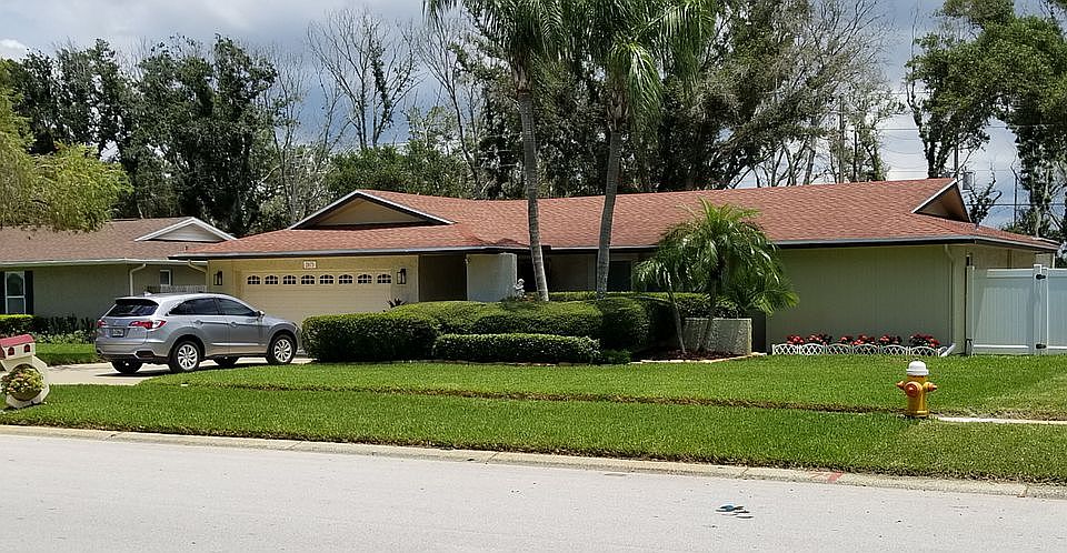 2nd image of 2873 Meadow Oak Dr E