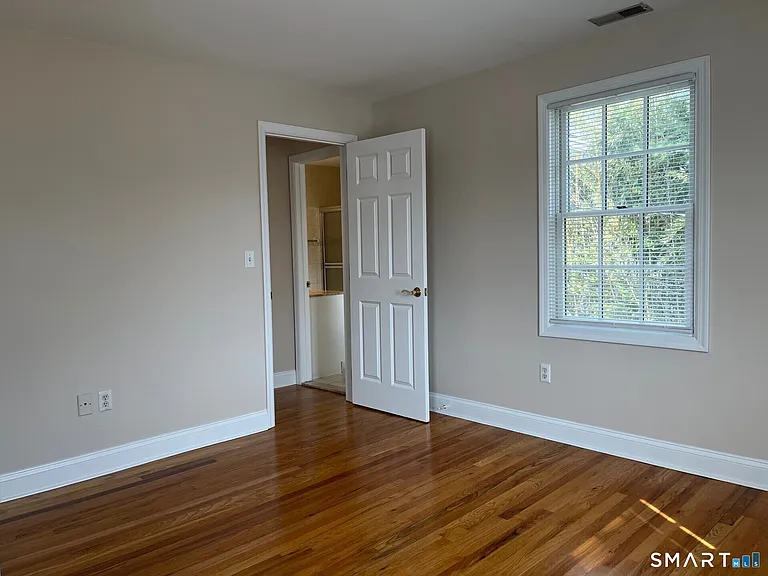 56 East Ave — Photo 16