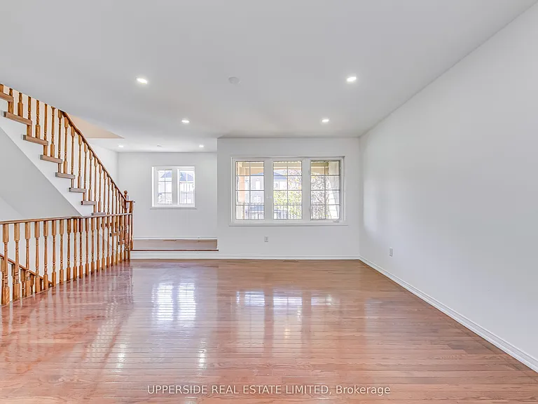 2341 Parkhaven Blvd W #5 — Photo 8