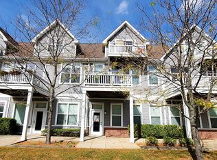 1700 Simms St, Aurora, IL 60504