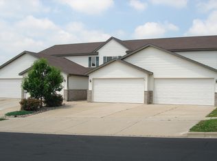 Chateau 209-215 - 213, Cottage Grove, WI 53527