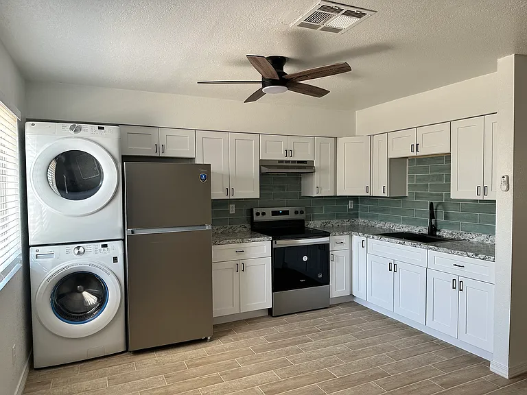 2250 W Southern Ave #14 — Photo 5