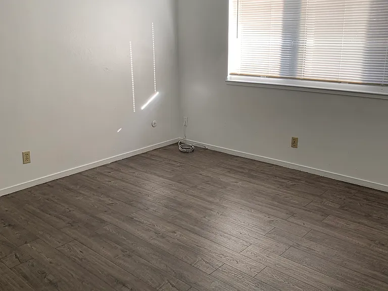 5528 Keoncrest Cir — Photo 13