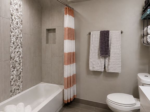 3rd image of 1309 Wabash St #2