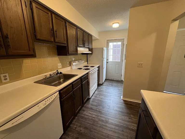 901 Olmstead Dr #52 — Photo 3