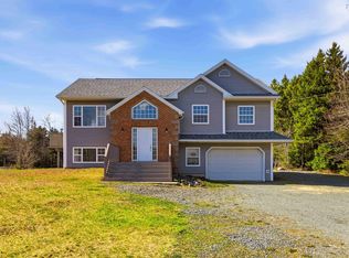 81 Jemalea Ln, Halifax, NS B3E 1G2
