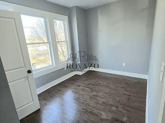 4th image of 430 Avon Ave #2D